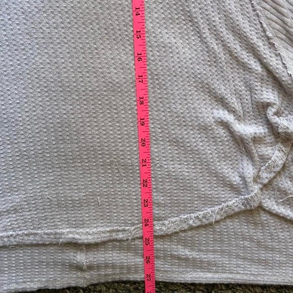 Free People Pink Distressed Knit Top Boho Style - Picture 7 of 7